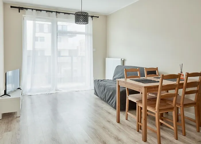 Airport Comfort By Bookinghost Apartment *