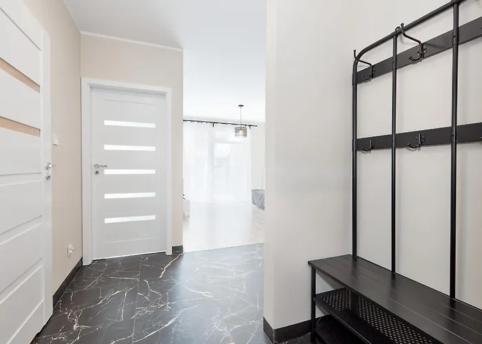 Airport Comfort By Bookinghost Apartment